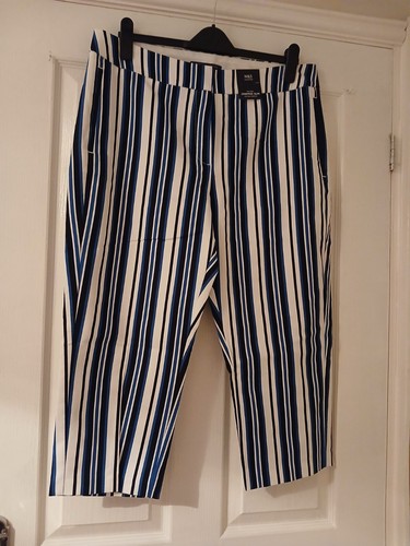 Ladies cropped trousers size - ladies,