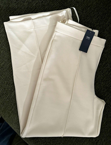 Ladies ecru viscose knit - ecru,