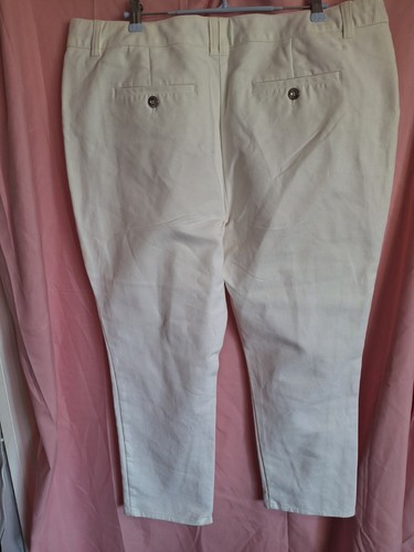 White ladies trousers size - ladies, 18